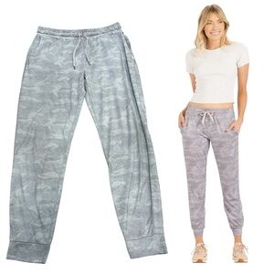 VUORI WOMEN'S PERFORMANCE JOGGER Pale Heather Camo Medium see measurements